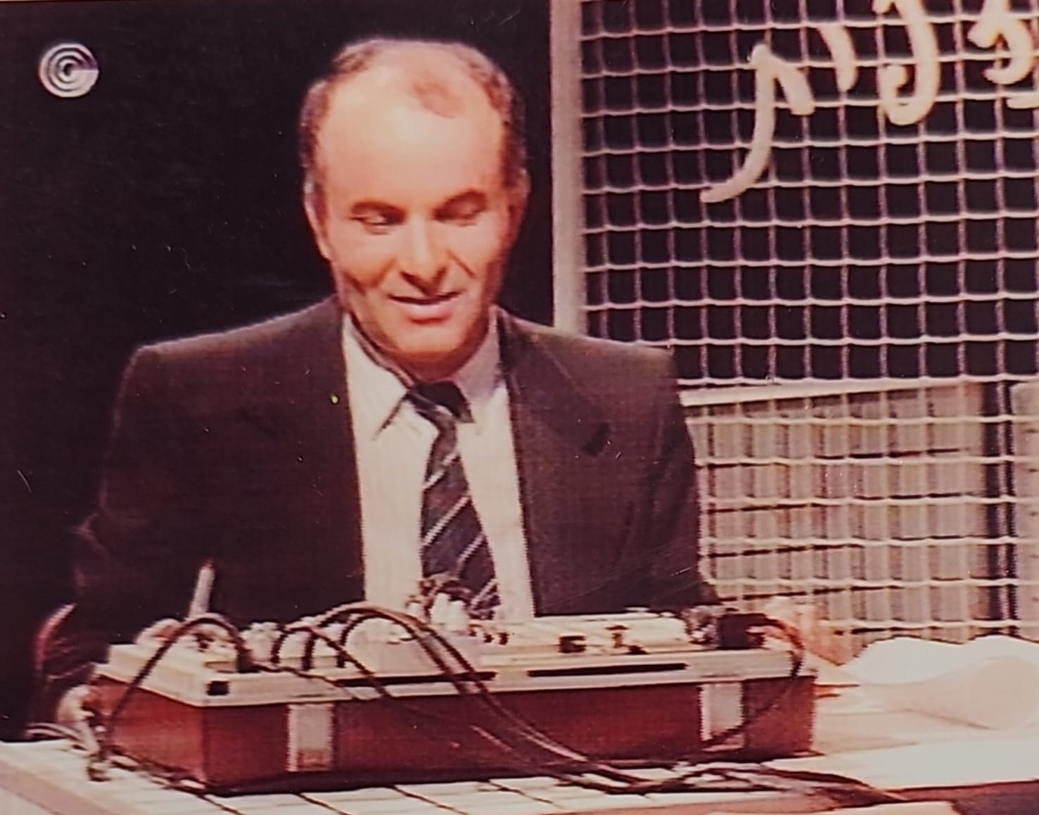 שאול אלעזר בראיון